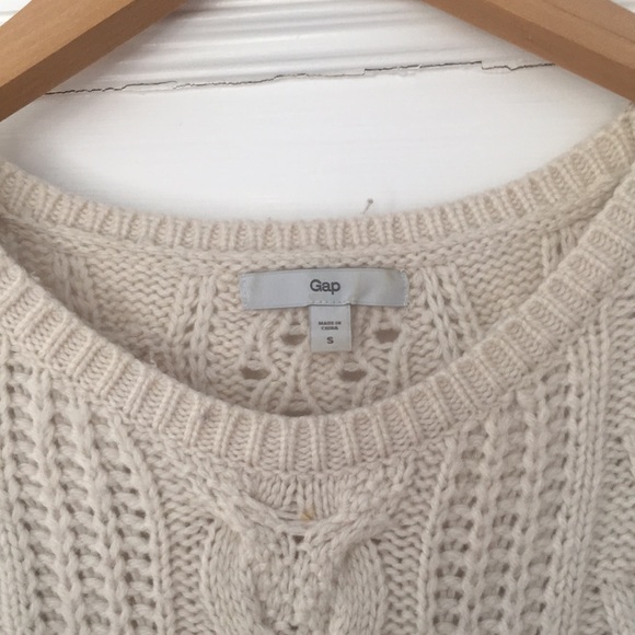 Gap Long Sleeve Cream Sweater - Picture 2 of 3